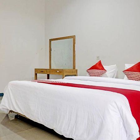 Vaccinated Staff - OYO 90483 Homestay Permata Bangko Exterior foto